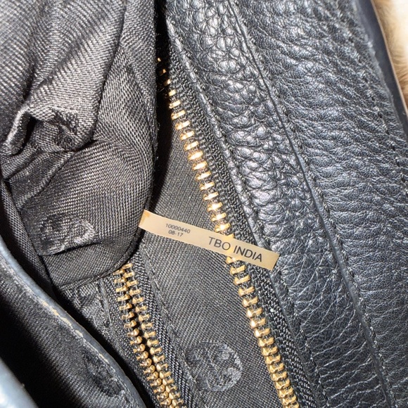 Tory Burch IVY Leather Expandable Crossbody/Shoulder Bag. - Picture 6 of 7